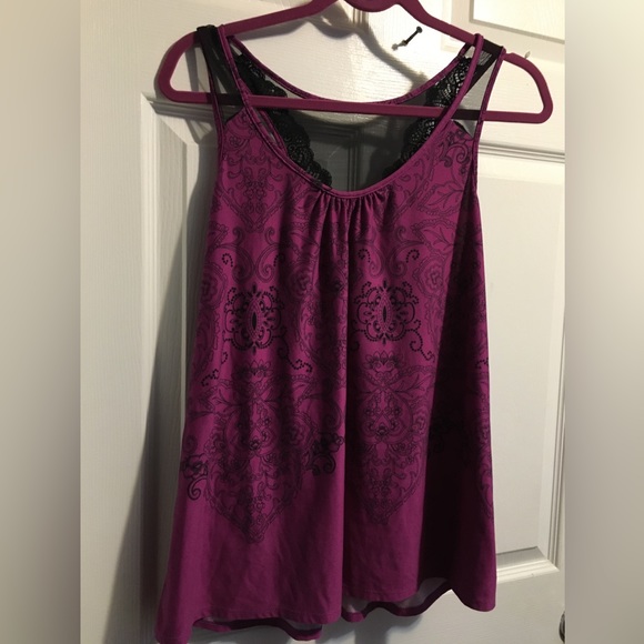 Woman’s 2 Piece INTIMATES Sleepwear Set. - Picture 10 of 15